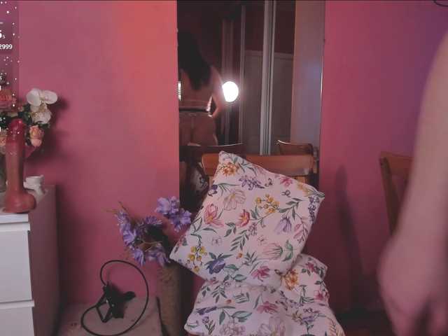 CarolineLovers's BongaCams show and profile