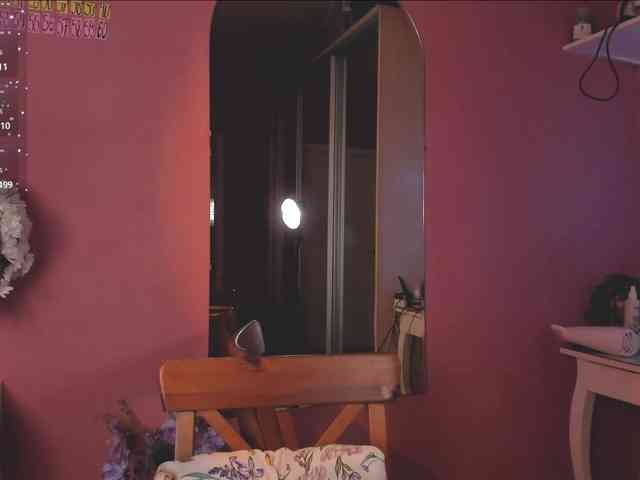 CarolineLovers webcam