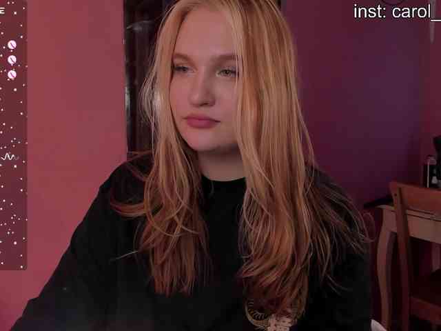 CarolineLovers webcam