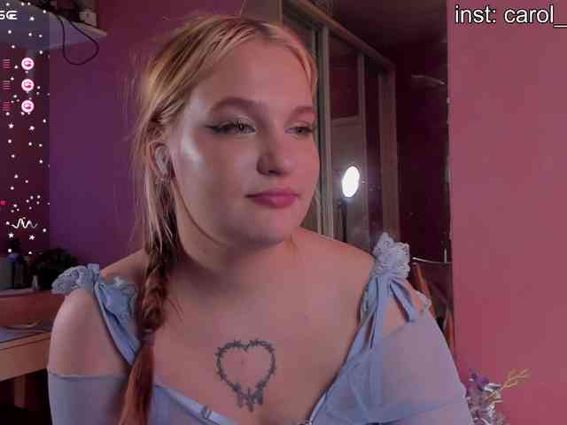 CarolineLovers webcam