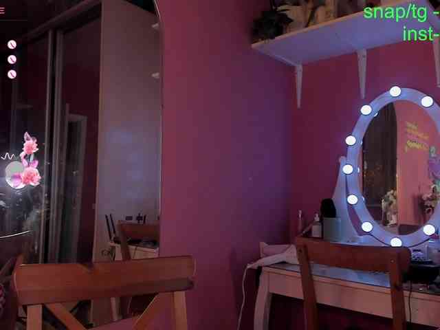 CarolineLovers webcam