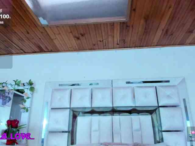 Camila webcam