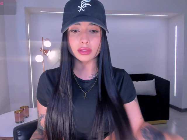 MariaHerrera's BongaCams show and profile