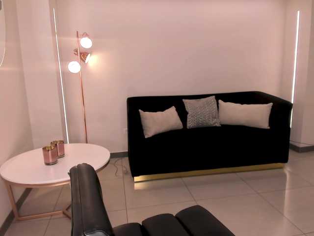 MariaHerrera's BongaCams show and profile