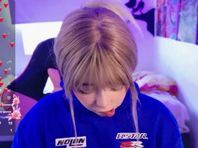 arieyaraa's BongaCams show and profile