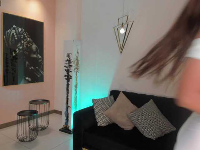 ArianaDumont's BongaCams show and profile