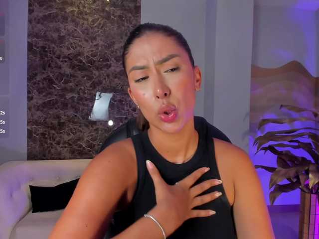 ArianaDumont's BongaCams show and profile