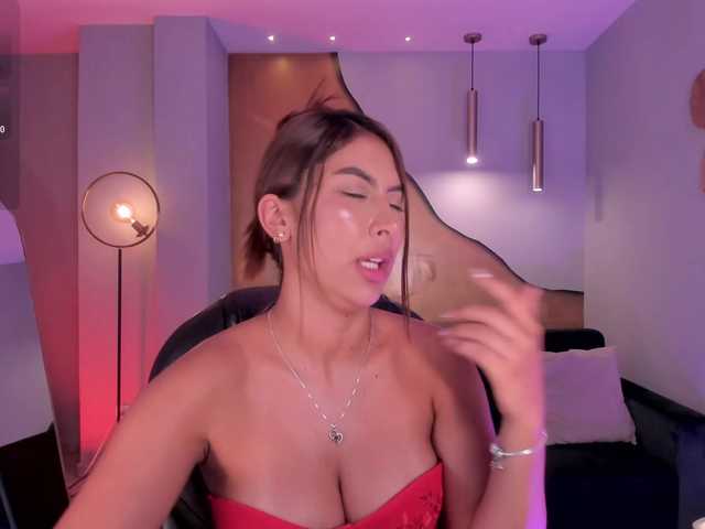 ArianaDumont's BongaCams show and profile
