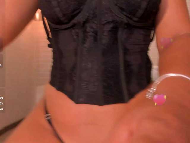 ArianaDumont's BongaCams show and profile