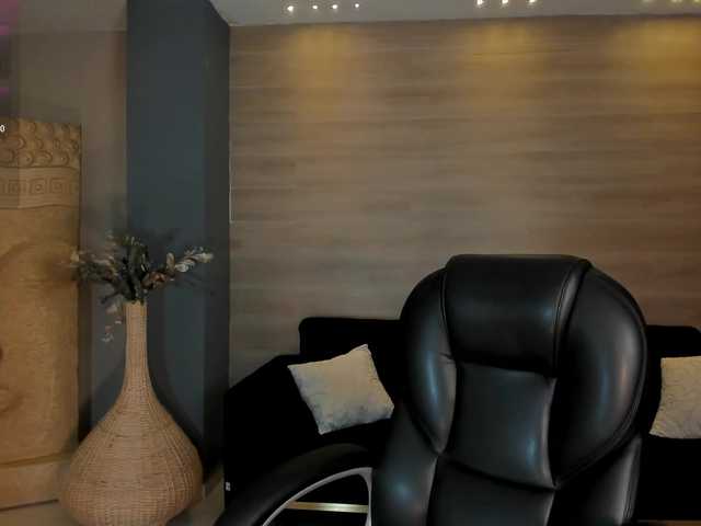 ArianaDumont's BongaCams show and profile