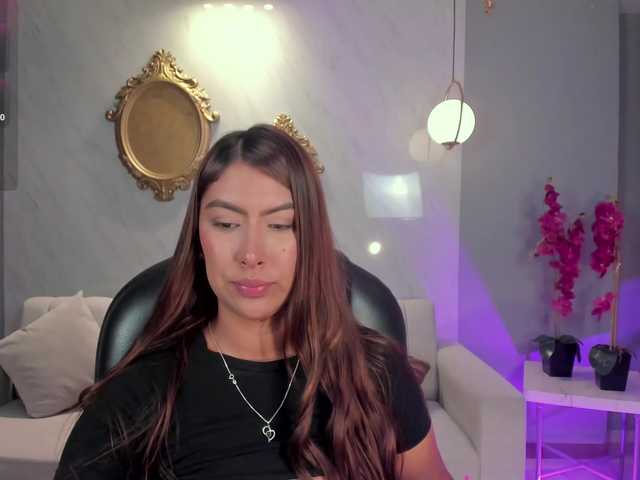 ArianaDumont's BongaCams show and profile