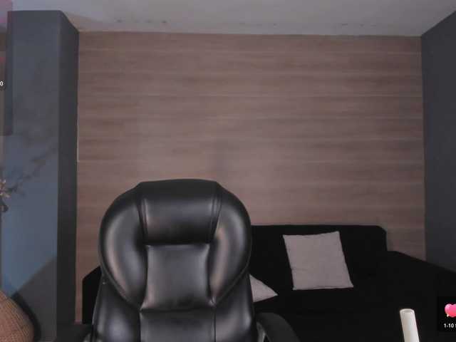 ArianaDumont's BongaCams show and profile