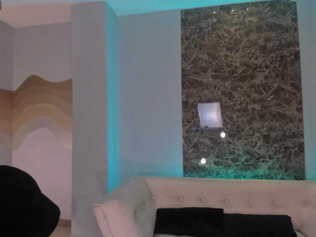 ArianaDumont's BongaCams show and profile