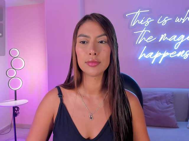 ArianaDumont's BongaCams show and profile