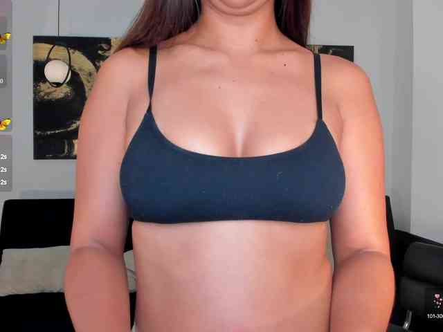ArianaDumont webcam