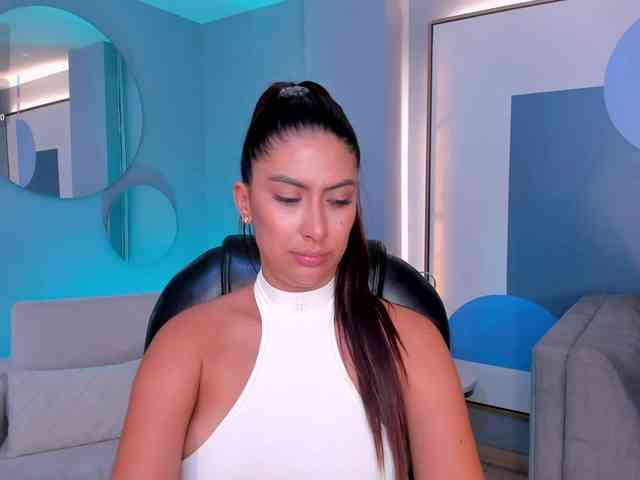 ArianaDumont webcam