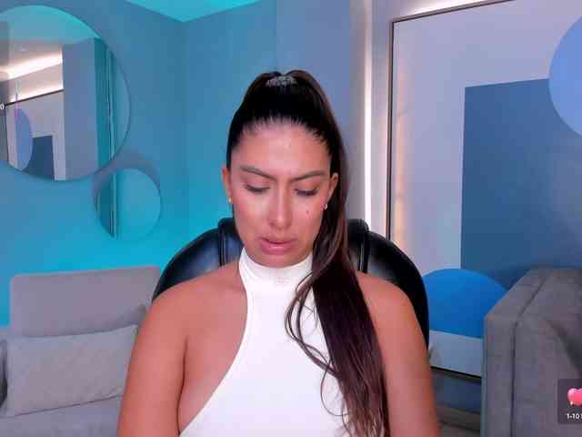 ArianaDumont webcam