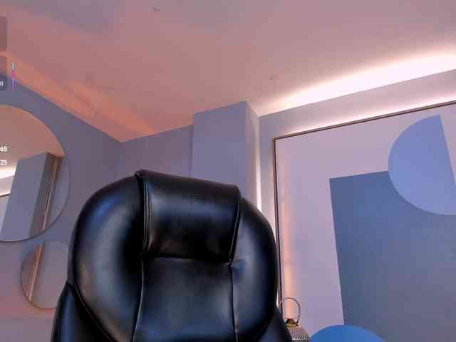 ArianaDumont webcam