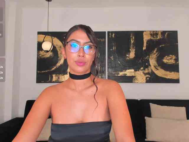 ArianaDumont webcam