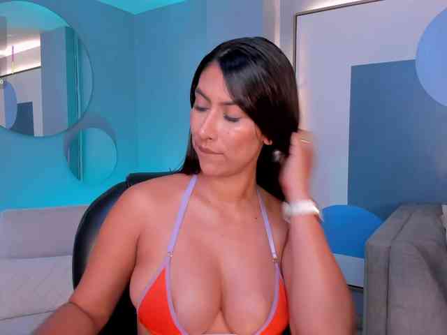 ArianaDumont webcam