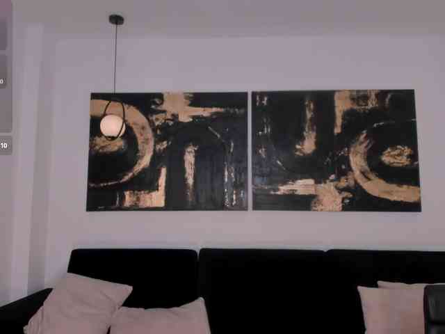 ArianaDumont webcam
