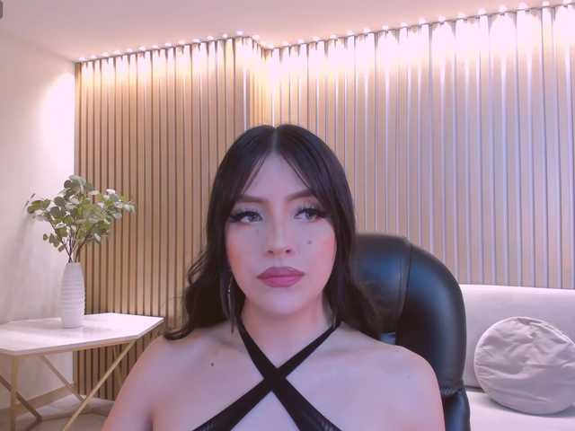 ValeriaRivera1's BongaCams show and profile