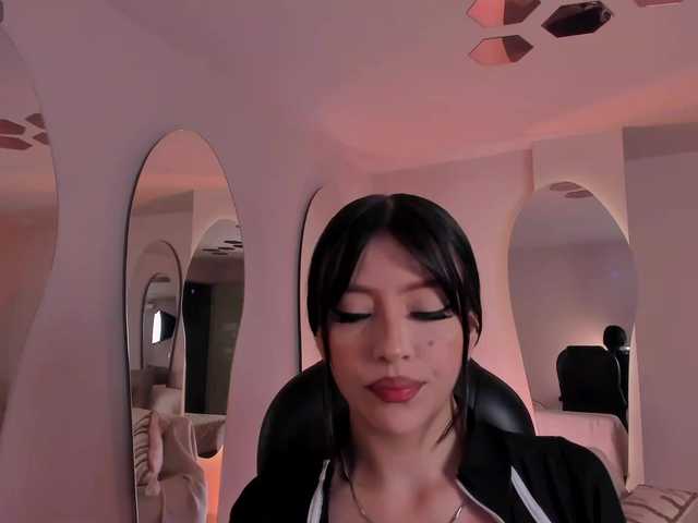 ValeriaRivera1's BongaCams show and profile