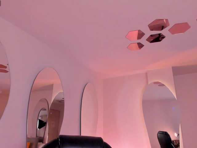 ValeriaRivera1's BongaCams show and profile