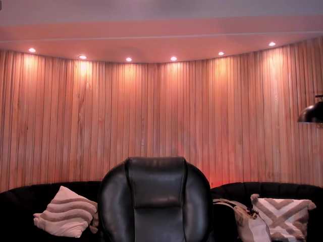 ValeriaRivera1's BongaCams show and profile