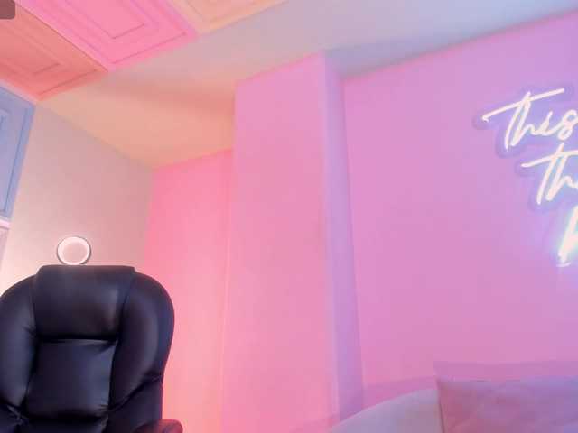 ValeriaRivera1's BongaCams show and profile