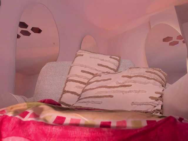 ValeriaRivera1's BongaCams show and profile