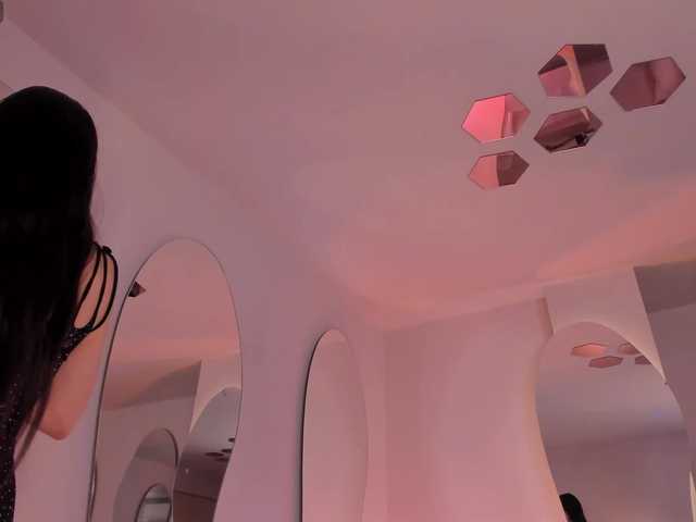 ValeriaRivera1's BongaCams show and profile