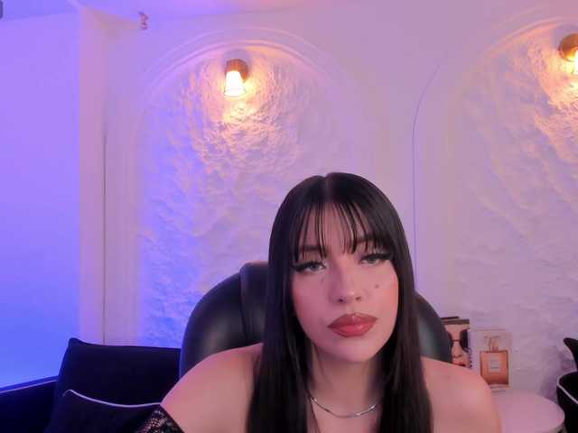 ValeriaRivera1's BongaCams show and profile