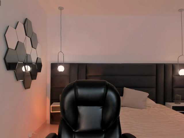 ValeriaRivera1 Live Cam on BongaCams