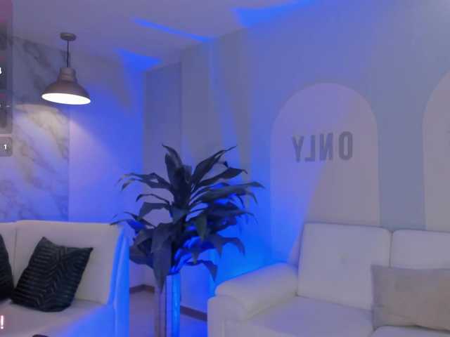 KatieStonne's BongaCams show and profile