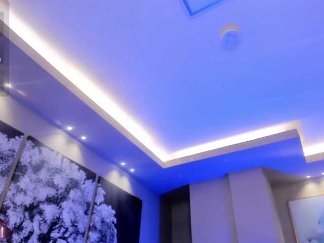 KatieStonne's BongaCams show and profile