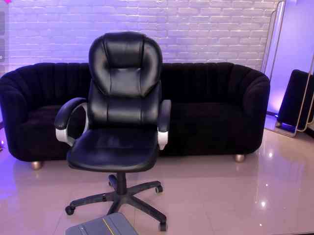 KatieStonne webcam