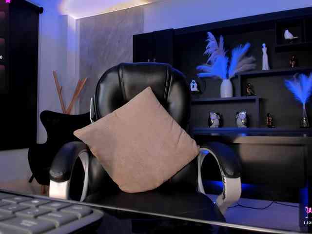 KatieStonne webcam