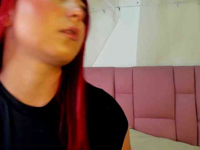 Samantha-black webcam