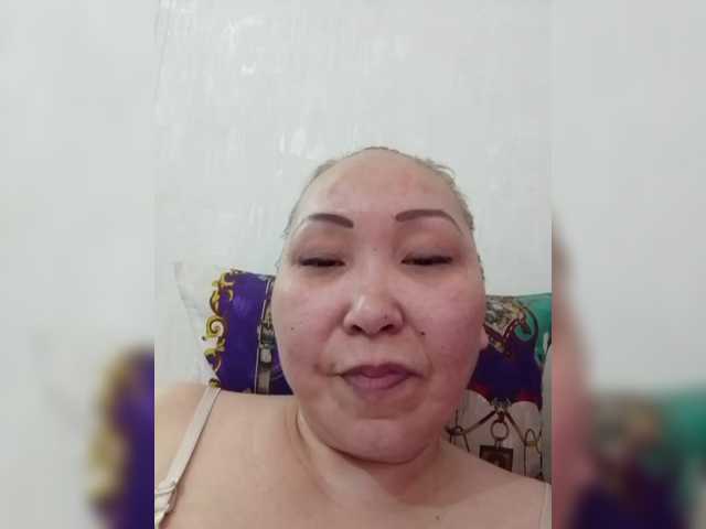 F_L_I_R_T_I_N_G webcam
