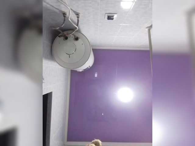 Qweentis's BongaCams show and profile