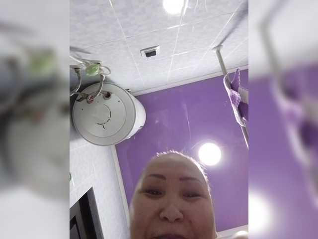 Qweentis on BongaCams 