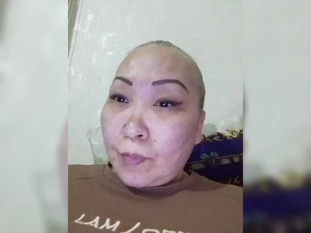 Qweentis Live Cam on BongaCams