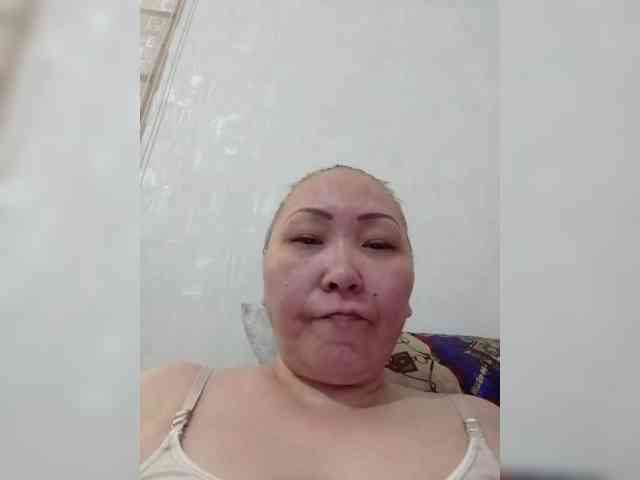 F_L_I_R_T_I_N_G webcam