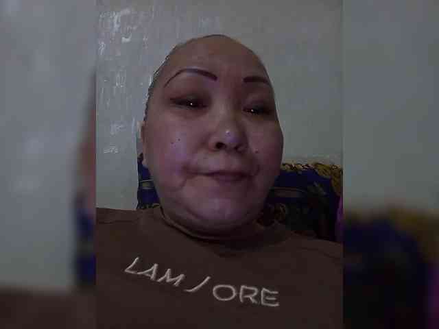 Qweentis Live Webcam on BongaCams