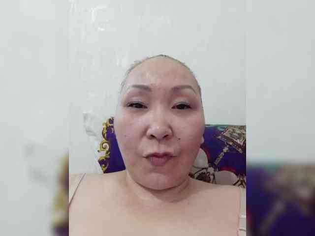 F_L_I_R_T_I_N_G webcam
