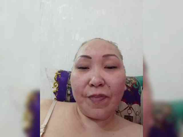 F_L_I_R_T_I_N_G webcam