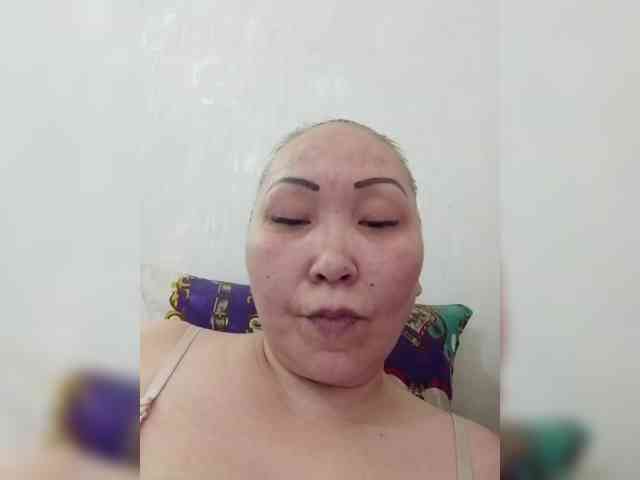 F_L_I_R_T_I_N_G webcam