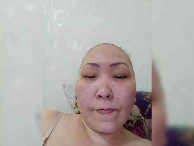 F_L_I_R_T_I_N_G webcam