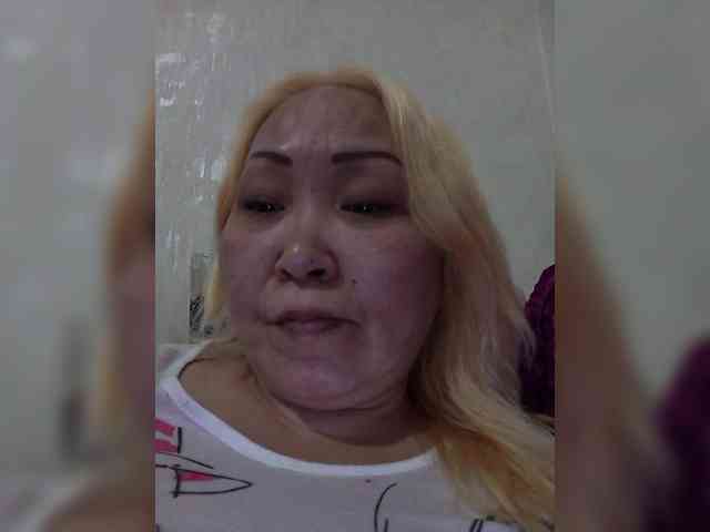 Qweentis Live Webcam on BongaCams